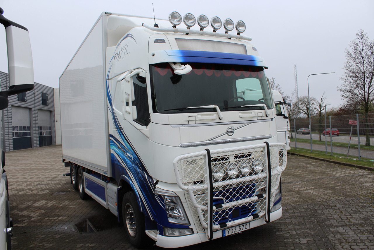 Volvo FH Fjärr - Kapalı kasa kamyon: fotoğraf 1 Volvo FH Fjärr - Kapalı kasa kamyon: fotoğraf 1