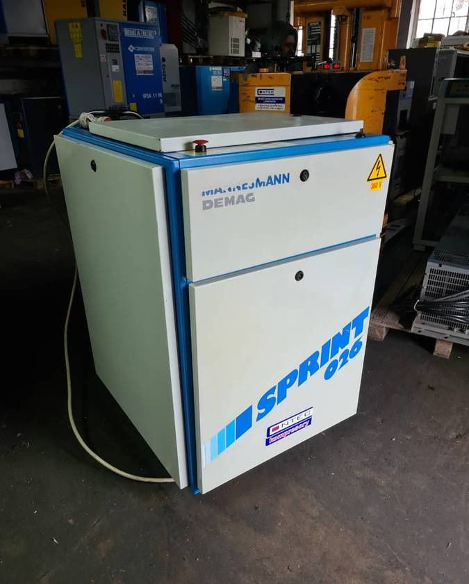 Kompresor śrubowy Demag Sprint 026, 15 kw - Hava kompresörü: fotoğraf 3 Kompresor śrubowy Demag Sprint 026, 15 kw - Hava kompresörü: fotoğraf 3