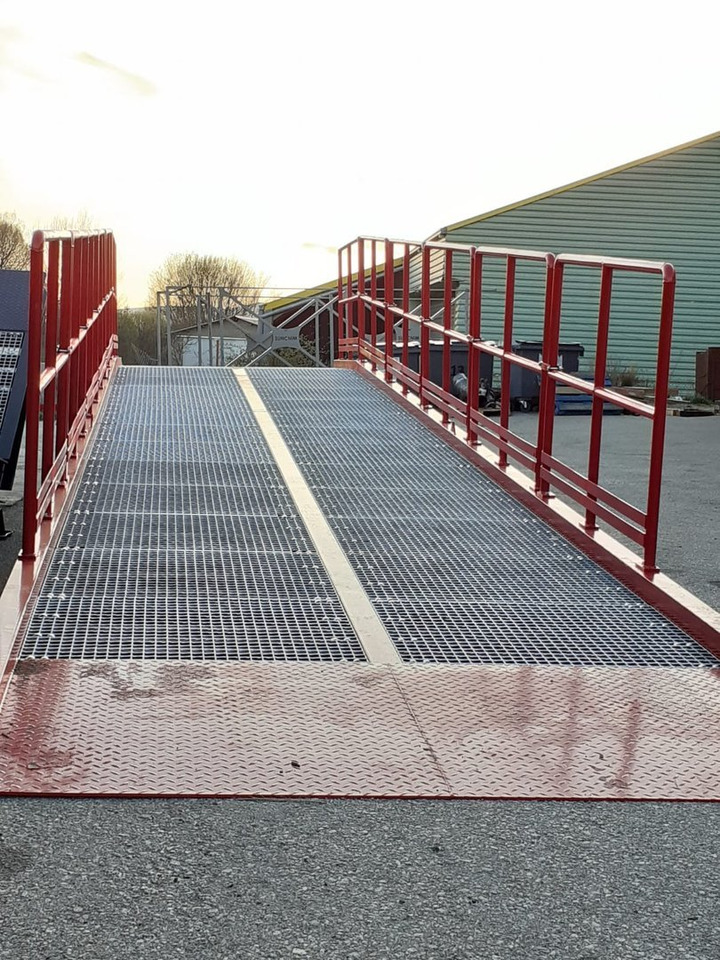 AZ RAMP-EASY XL-12-RL . Mobil Loading Ramp WIDE With Level Off, 12 t Capacity - Yükleme rampası: fotoğraf 4 AZ RAMP-EASY XL-12-RL . Mobil Loading Ramp WIDE With Level Off, 12 t Capacity - Yükleme rampası: fotoğraf 4