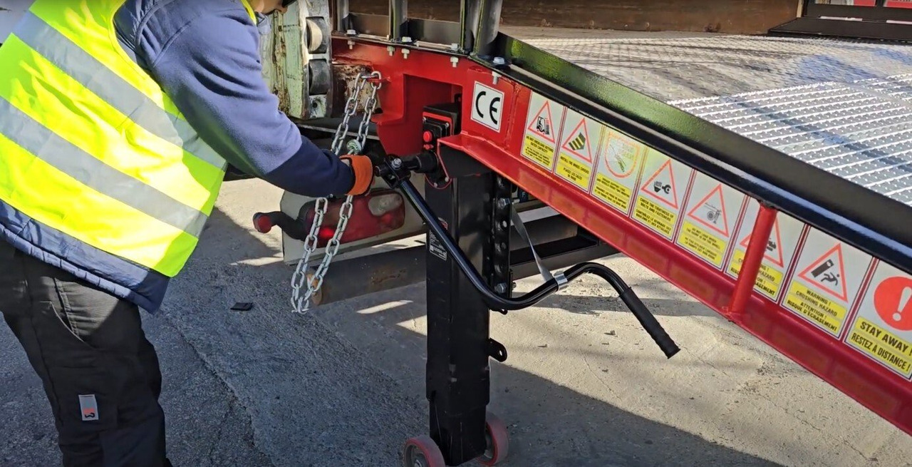 AZ RAMP-PRIME XS-10 RL. Industrial Mobil Loading Ramp with lateral rail guard - Yükleme rampası: fotoğraf 3 AZ RAMP-PRIME XS-10 RL. Industrial Mobil Loading Ramp with lateral rail guard - Yükleme rampası: fotoğraf 3