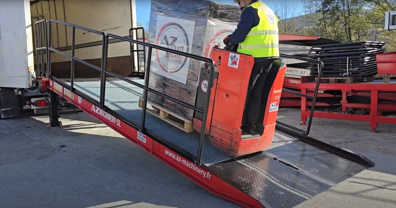 AZ RAMP-PRIME XS-10 RL. Industrial Mobil Loading Ramp with lateral rail guard - Yükleme rampası: fotoğraf 4 AZ RAMP-PRIME XS-10 RL. Industrial Mobil Loading Ramp with lateral rail guard - Yükleme rampası: fotoğraf 4