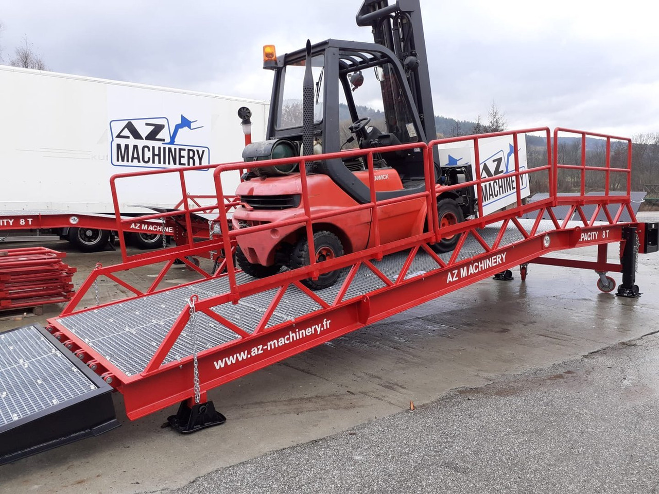 Loading Ramp with with hydraulic tilting bridge - AZ RAMP - STAR-RL- 12T. 12 ton capacity - Yükleme rampası: fotoğraf 4 Loading Ramp with with hydraulic tilting bridge - AZ RAMP - STAR-RL- 12T. 12 ton capacity - Yükleme rampası: fotoğraf 4