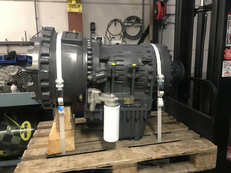 Volvo PT1563 22688 - Vites kutusu - Belden kırma kaya kamyonu: fotoğraf 1 Volvo PT1563 22688 - Vites kutusu - Belden kırma kaya kamyonu: fotoğraf 1