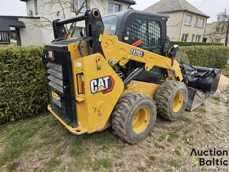 Caterpillar 242 D 3 - Mini yükleyici: fotoğraf 5 Caterpillar 242 D 3 - Mini yükleyici: fotoğraf 5
