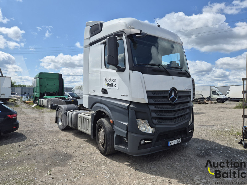Mercedes-Benz Actros 1843 - Çekici: fotoğraf 1 Mercedes-Benz Actros 1843 - Çekici: fotoğraf 1