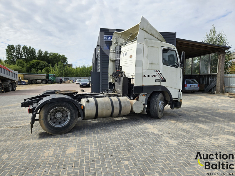 Volvo FH12 - Çekici: fotoğraf 4 Volvo FH12 - Çekici: fotoğraf 4