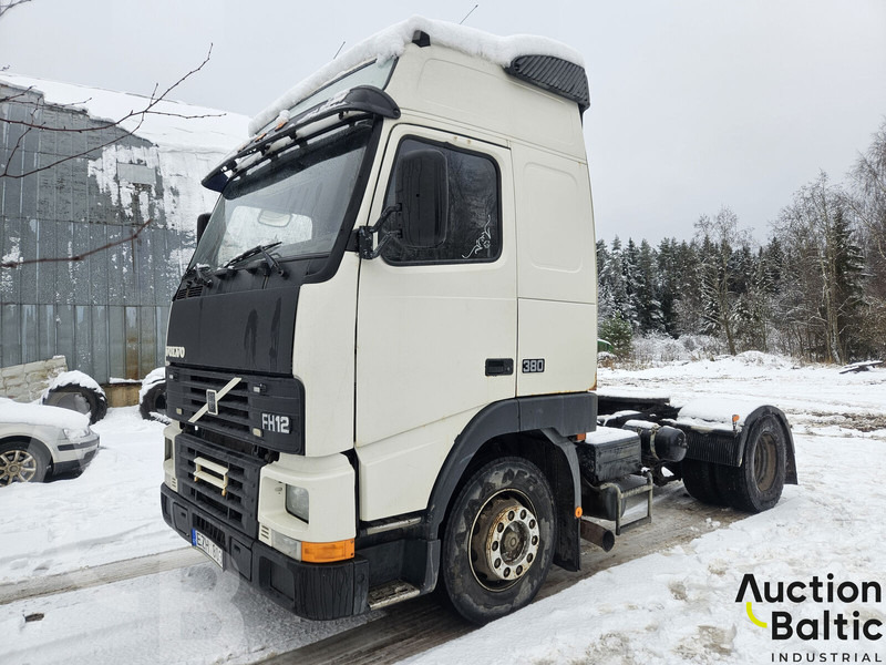 Volvo FH12 - Çekici: fotoğraf 1 Volvo FH12 - Çekici: fotoğraf 1