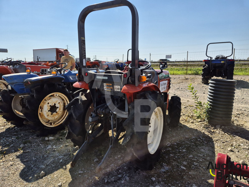 Hitachi CTX20 - Traktör: fotoğraf 4 Hitachi CTX20 - Traktör: fotoğraf 4