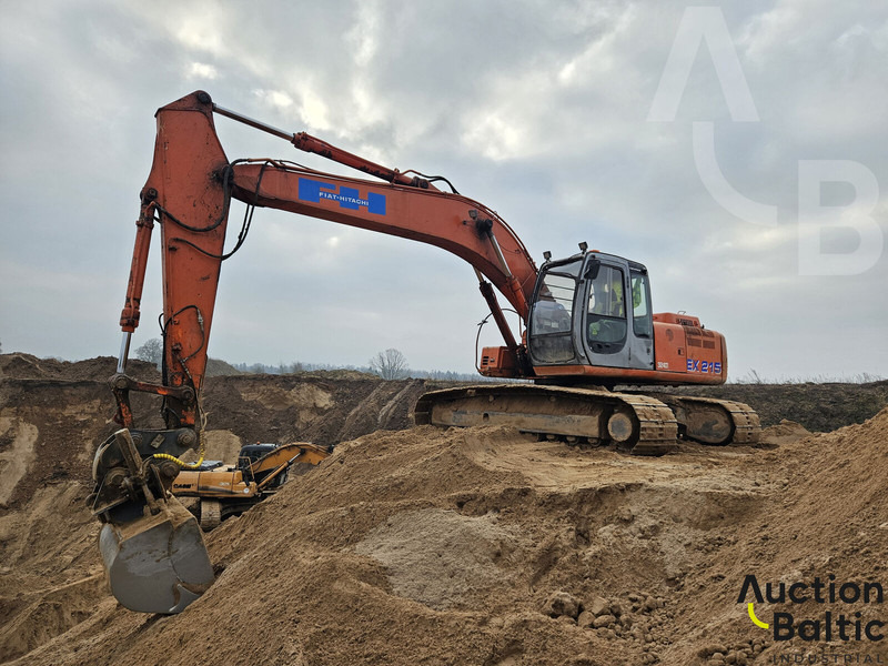 Hitachi EX 215 - Paletli ekskavatör: fotoğraf 2 Hitachi EX 215 - Paletli ekskavatör: fotoğraf 2