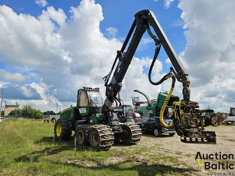 John Deere 1170 E - Hasat makinesi: fotoğraf 2 John Deere 1170 E - Hasat makinesi: fotoğraf 2