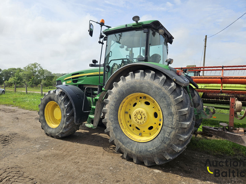 John Deere 7830 - Traktör: fotoğraf 4 John Deere 7830 - Traktör: fotoğraf 4