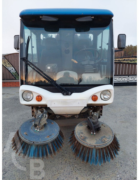 Johnston 142A 101T - Yol süpürme aracı: fotoğraf 1 Johnston 142A 101T - Yol süpürme aracı: fotoğraf 1