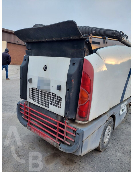Johnston 142A 101T - Yol süpürme aracı: fotoğraf 3 Johnston 142A 101T - Yol süpürme aracı: fotoğraf 3