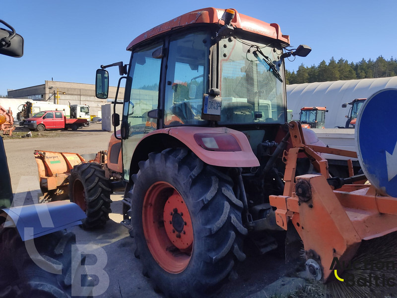 KIOTI RX 7330 - Traktör: fotoğraf 4 KIOTI RX 7330 - Traktör: fotoğraf 4