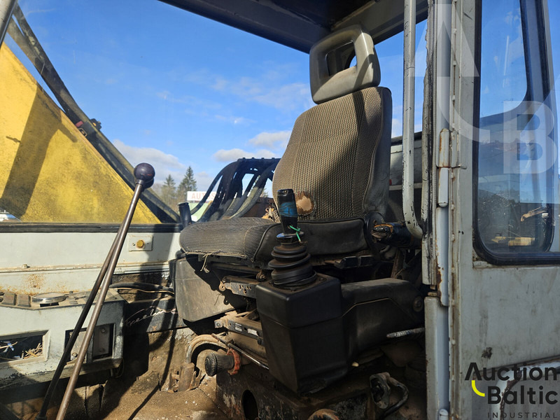 Liebherr R 902 - Paletli ekskavatör: fotoğraf 4 Liebherr R 902 - Paletli ekskavatör: fotoğraf 4