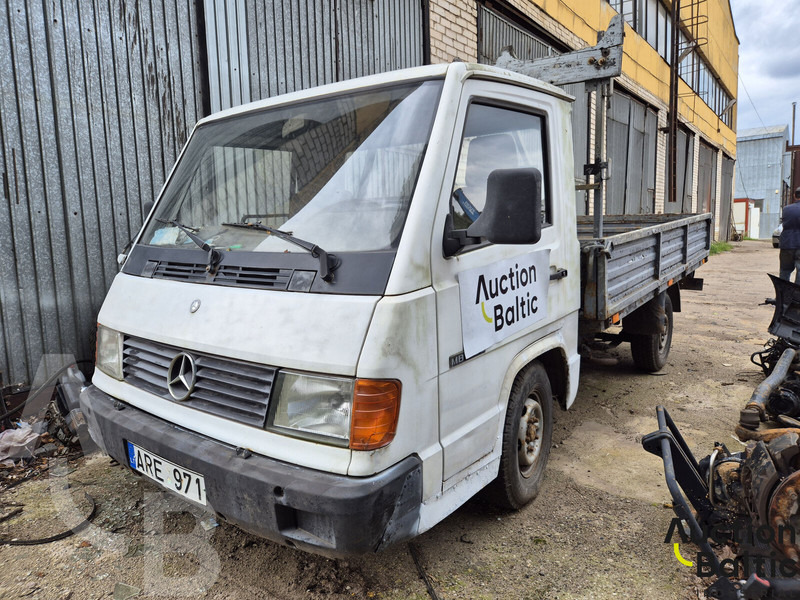Mercedes-Benz 100-serie 100 D - Açık kasa kamyonet: fotoğraf 1 Mercedes-Benz 100-serie 100 D - Açık kasa kamyonet: fotoğraf 1