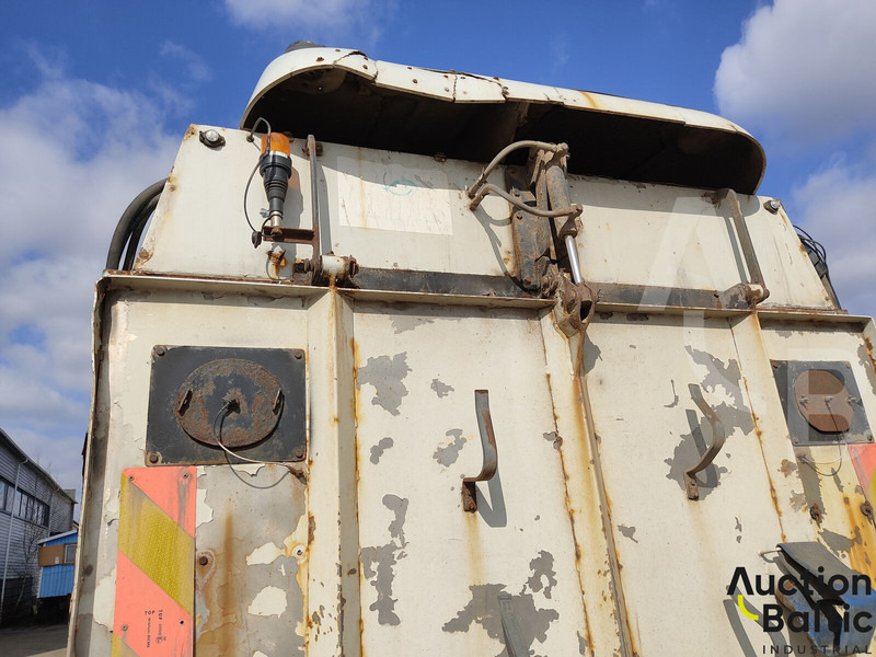 Mercedes-Benz 1517 - Yol süpürme aracı: fotoğraf 5 Mercedes-Benz 1517 - Yol süpürme aracı: fotoğraf 5