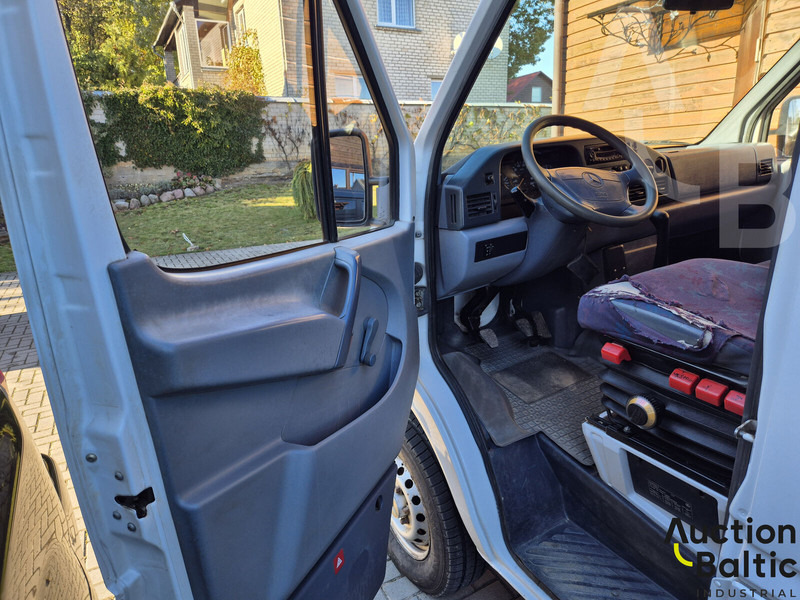 Mercedes-Benz 300-serie 312 D - Panelvan: fotoğraf 5 Mercedes-Benz 300-serie 312 D - Panelvan: fotoğraf 5