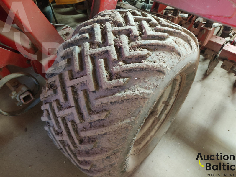 Kombine ekim makinesi PNEUSEJ 6MV48: fotoğraf 13 Kombine ekim makinesi PNEUSEJ 6MV48: fotoğraf 13