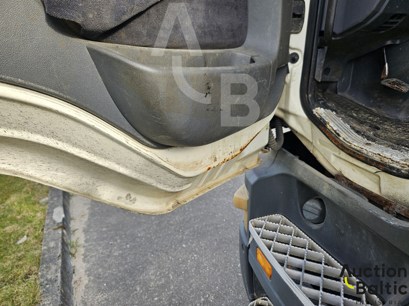 Tanker kamyon nakliyatı için süt Scania P 230: fotoğraf 11