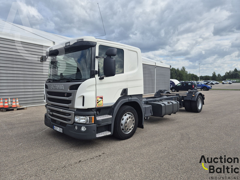 Scania P 450 - Şasi kamyon: fotoğraf 1 Scania P 450 - Şasi kamyon: fotoğraf 1