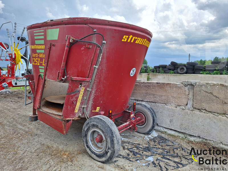 Strautmann VM 1251 L - Hayvancılık ekipmanları: fotoğraf 5 Strautmann VM 1251 L - Hayvancılık ekipmanları: fotoğraf 5