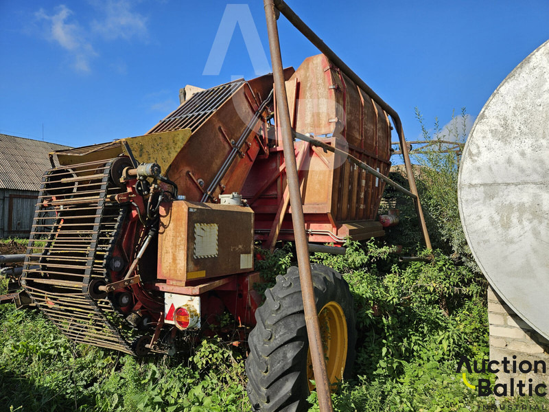 TIM Sugar beet harvester - Biçerdöver: fotoğraf 2 TIM Sugar beet harvester - Biçerdöver: fotoğraf 2