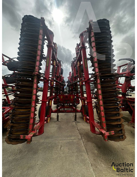 Vaderstad TopDown600 - Disk tırmığı: fotoğraf 5 Vaderstad TopDown600 - Disk tırmığı: fotoğraf 5