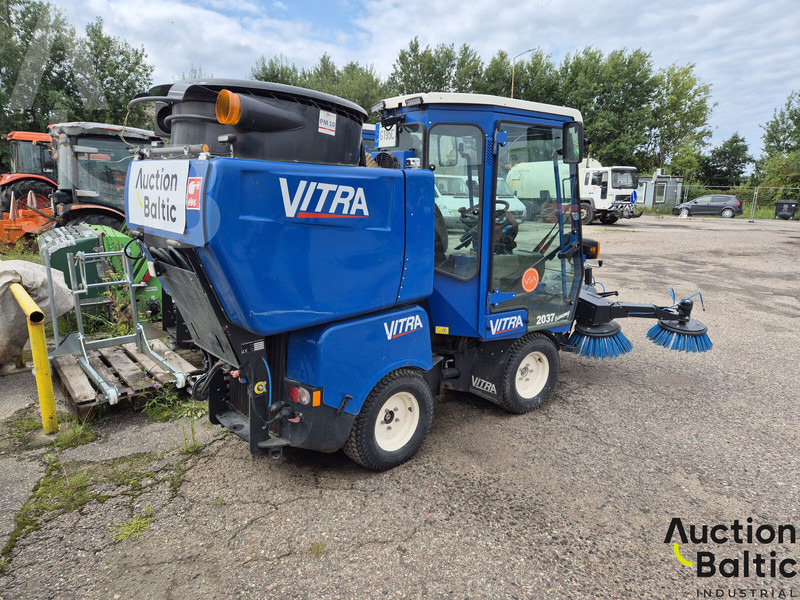 Vitra 2037 Economy - Yol süpürme aracı: fotoğraf 4 Vitra 2037 Economy - Yol süpürme aracı: fotoğraf 4