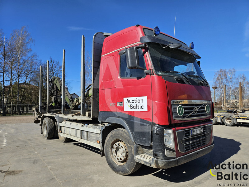 Volvo FH16 - Orman römorku: fotoğraf 1 Volvo FH16 - Orman römorku: fotoğraf 1