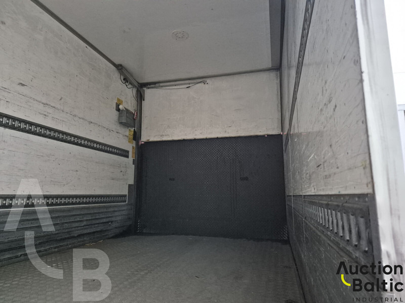 Kapalı kasa kamyon Volvo FL240: fotoğraf 10