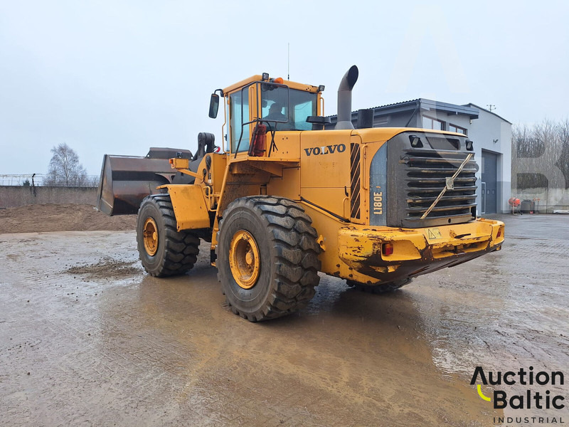 Volvo L 180 E - Tekerlekli yükleyici: fotoğraf 3 Volvo L 180 E - Tekerlekli yükleyici: fotoğraf 3
