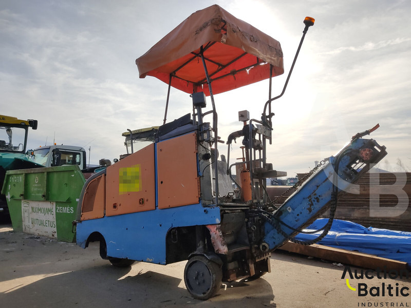 Wirtgen W35DC - Asfalt döşeme aracı: fotoğraf 3 Wirtgen W35DC - Asfalt döşeme aracı: fotoğraf 3