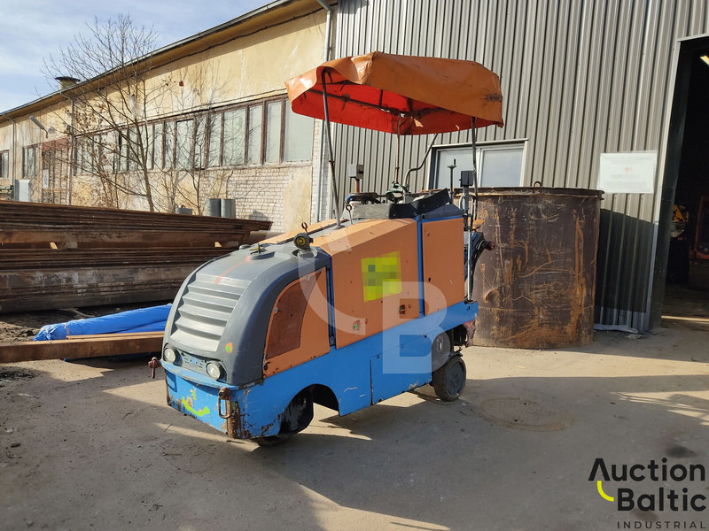 Wirtgen W35DC - Asfalt döşeme aracı: fotoğraf 2 Wirtgen W35DC - Asfalt döşeme aracı: fotoğraf 2