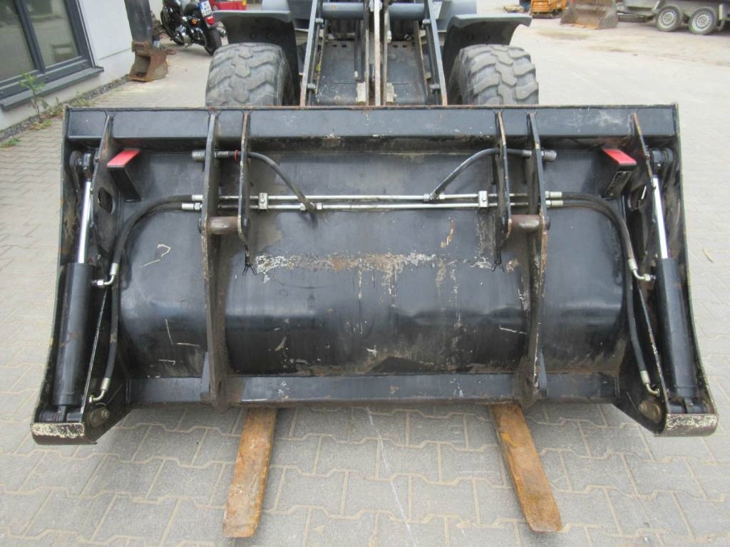 Terex TL 80 AS - Tekerlekli yükleyici: fotoğraf 4 Terex TL 80 AS - Tekerlekli yükleyici: fotoğraf 4