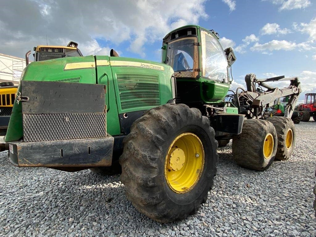 John Deere 1470 E - Harvester: fotoğraf 1 John Deere 1470 E - Harvester: fotoğraf 1