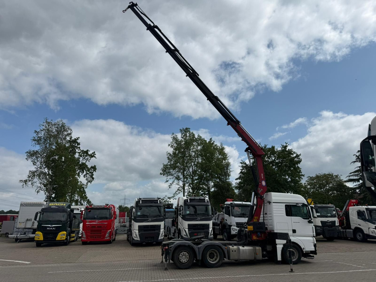 MAN TGX 26.440 6x2 mit HMF 3000-5 Kran TÜV NEU - Çekici: fotoğraf 3 MAN TGX 26.440 6x2 mit HMF 3000-5 Kran TÜV NEU - Çekici: fotoğraf 3