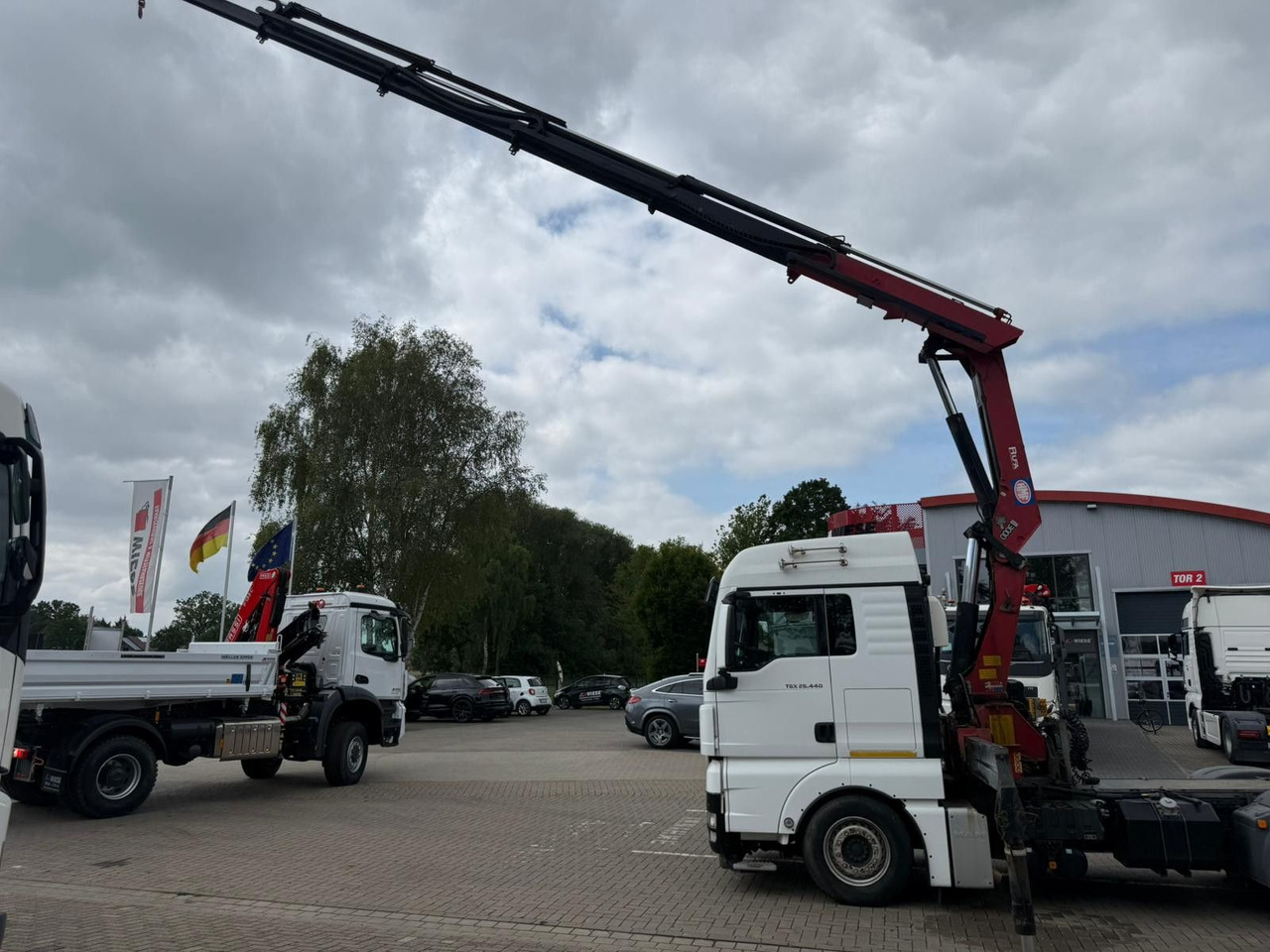 MAN TGX 26.440 6x2 mit HMF 3000-5 Kran TÜV NEU - Çekici: fotoğraf 5 MAN TGX 26.440 6x2 mit HMF 3000-5 Kran TÜV NEU - Çekici: fotoğraf 5