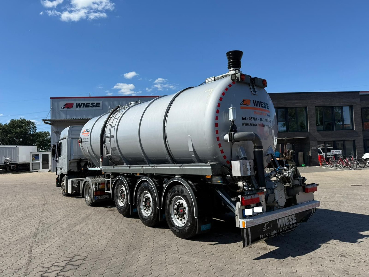 D-TEC Gülletankauflieger 30m³ Lenkachse - Tanker dorse: fotoğraf 1 D-TEC Gülletankauflieger 30m³ Lenkachse - Tanker dorse: fotoğraf 1