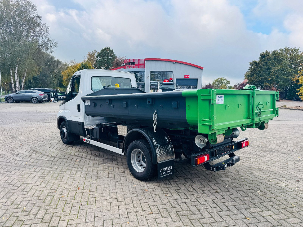 Iveco Daily 70C18H Hyva Abrollkipper - Kancalı yükleyici kamyon: fotoğraf 2 Iveco Daily 70C18H Hyva Abrollkipper - Kancalı yükleyici kamyon: fotoğraf 2