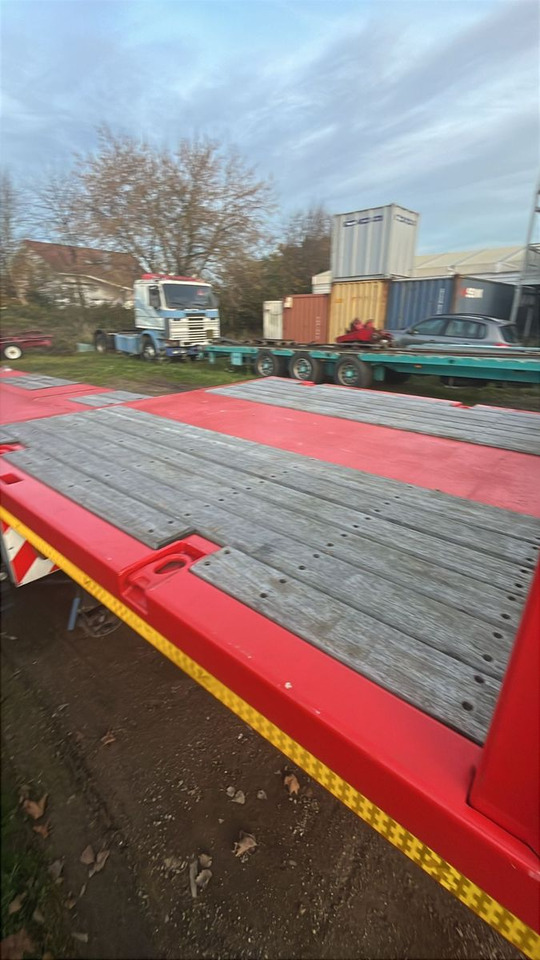 Alçak çerçeveli platform dorse Kässbohrer KSLA RJ Mega Jumbo Tieflader tele Wie Neu: fotoğraf 6 Alçak çerçeveli platform dorse Kässbohrer KSLA RJ Mega Jumbo Tieflader tele Wie Neu: fotoğraf 6