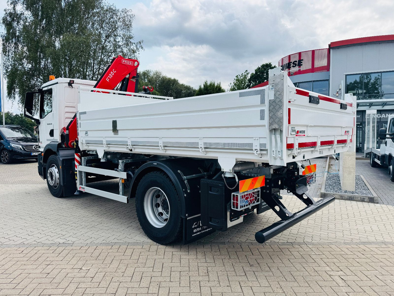MAN 18.320 4x2 mit Fassi Ladekran Sofort Verfügbar - Damperli kamyon, Vinçli kamyon: fotoğraf 4 MAN 18.320 4x2 mit Fassi Ladekran Sofort Verfügbar - Damperli kamyon, Vinçli kamyon: fotoğraf 4