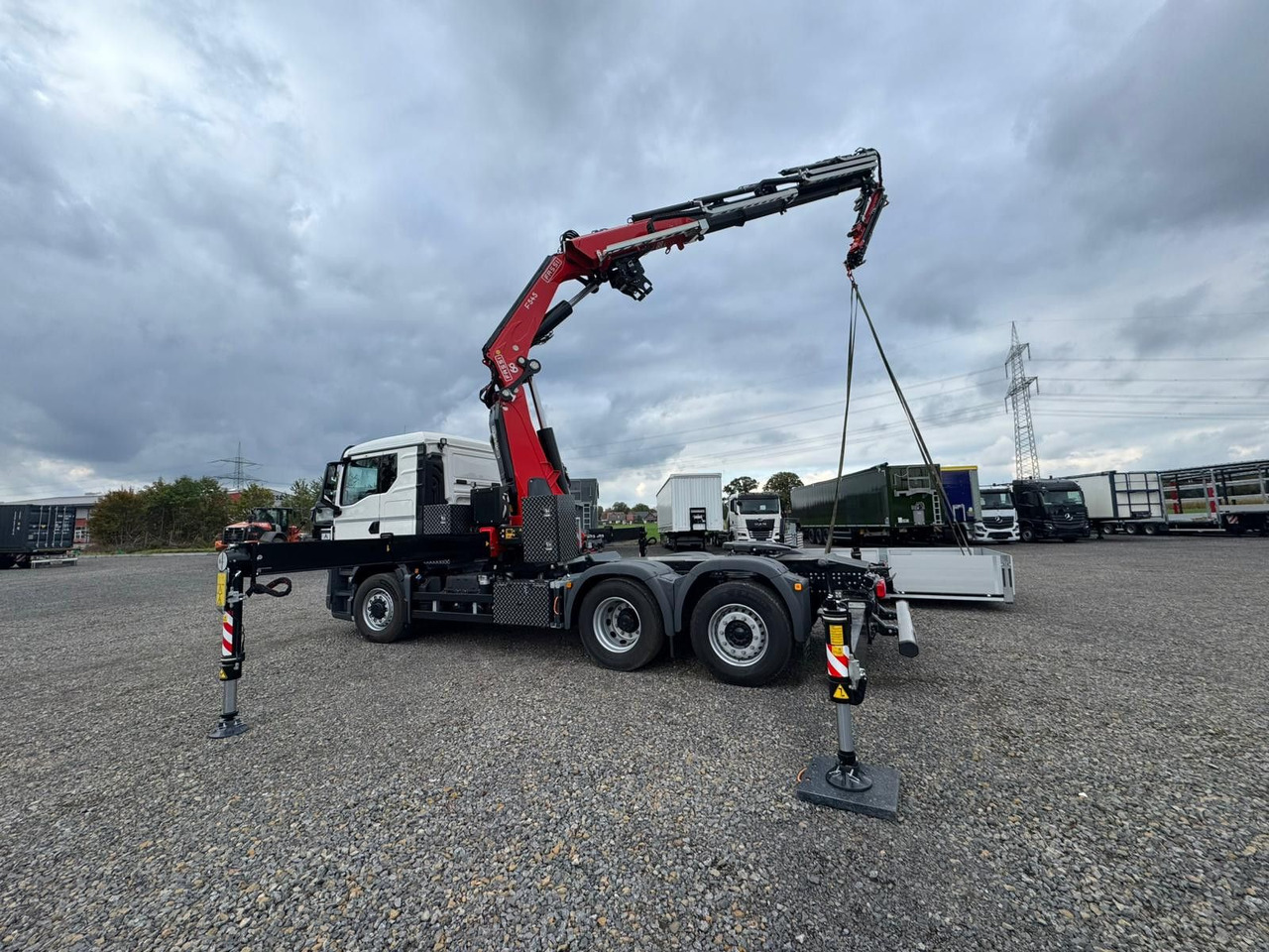 MAN 26.470 6x4-4 Hydrodrive Fassi Kran F545 Jib - Sal/ Açık kasa kamyon, Vinçli kamyon: fotoğraf 2 MAN 26.470 6x4-4 Hydrodrive Fassi Kran F545 Jib - Sal/ Açık kasa kamyon, Vinçli kamyon: fotoğraf 2