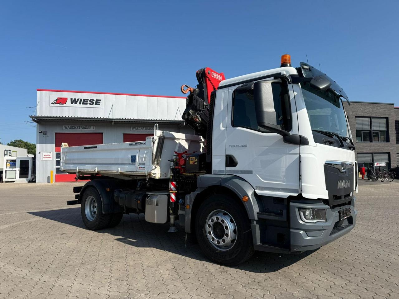 MAN TGM 18.320 4x2 BB Kran Fassi F135 Kipper Meiller - Vinçli kamyon: fotoğraf 5 MAN TGM 18.320 4x2 BB Kran Fassi F135 Kipper Meiller - Vinçli kamyon: fotoğraf 5