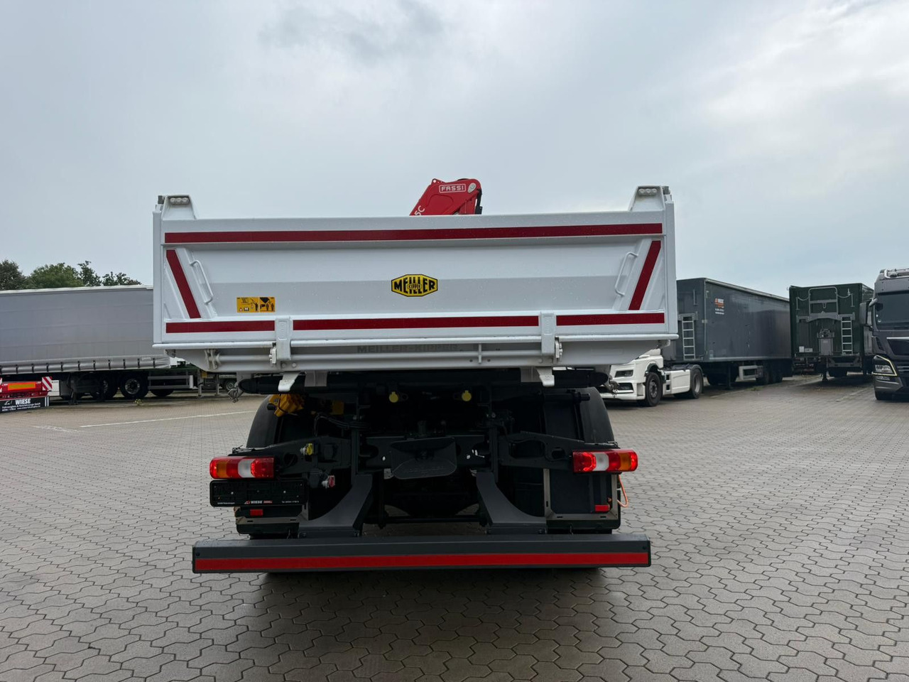 Mercedes-Benz Arocs 1835 4x4 Allrad Fassi F135 Kran Kipper - Damperli kamyon, Vinçli kamyon: fotoğraf 5 Mercedes-Benz Arocs 1835 4x4 Allrad Fassi F135 Kran Kipper - Damperli kamyon, Vinçli kamyon: fotoğraf 5