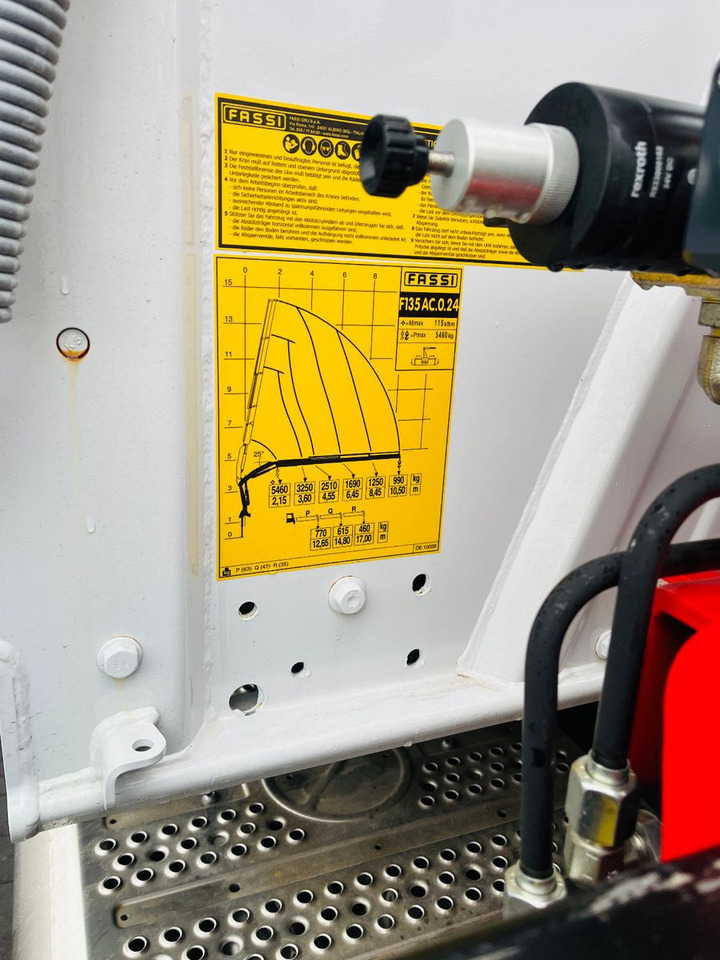 Mercedes-Benz Arocs 1835 4x4 Meiller Fassi F135 Kran Kipper - Damperli kamyon, Vinçli kamyon: fotoğraf 5 Mercedes-Benz Arocs 1835 4x4 Meiller Fassi F135 Kran Kipper - Damperli kamyon, Vinçli kamyon: fotoğraf 5