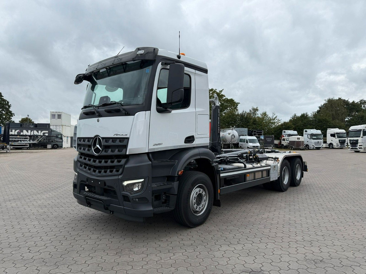 Mercedes-Benz Arocs 5 2651L 6 x4 Meiller RS 2170 - Kancalı yükleyici kamyon: fotoğraf 3 Mercedes-Benz Arocs 5 2651L 6 x4 Meiller RS 2170 - Kancalı yükleyici kamyon: fotoğraf 3