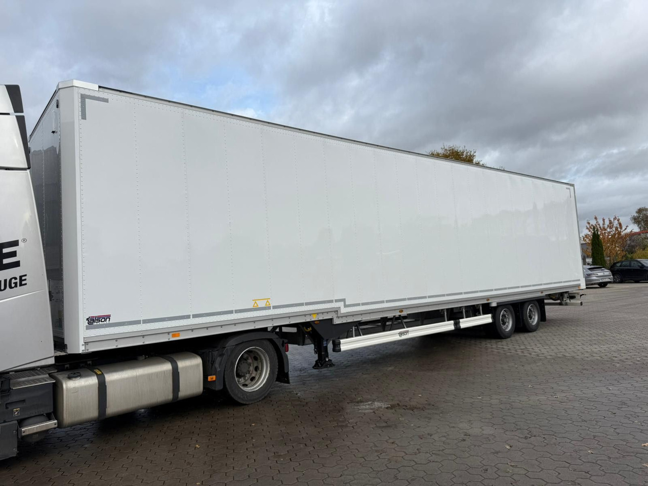 Talson TGG TAL 12/18 Mega Kofferauflieger Kleidung 99m³ - Kapalı karoser dorse: fotoğraf 3 Talson TGG TAL 12/18 Mega Kofferauflieger Kleidung 99m³ - Kapalı karoser dorse: fotoğraf 3