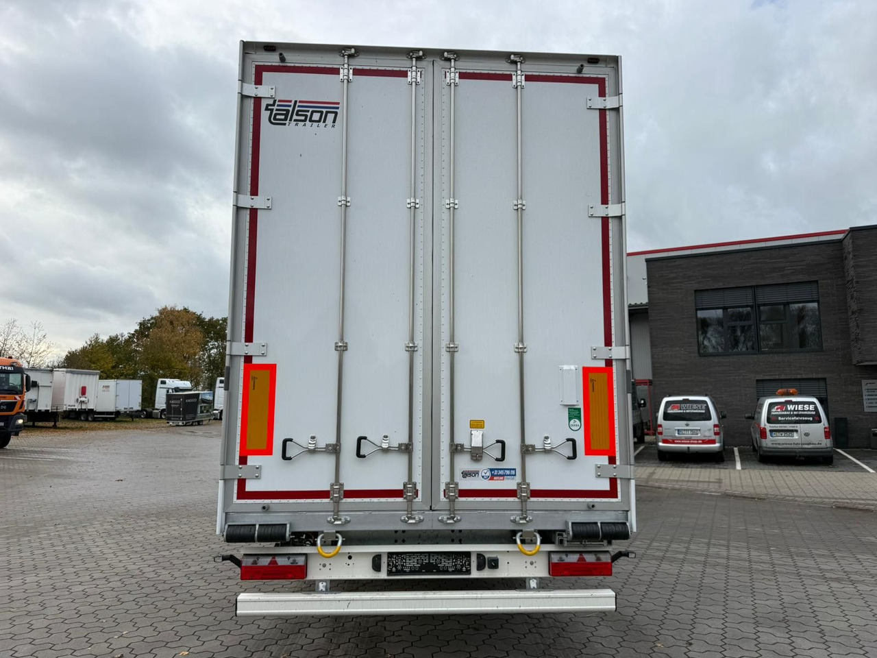 Kapalı karoser dorse Talson TGG TAL 12/18 Mega Kofferauflieger Kleidung 99m³: fotoğraf 6