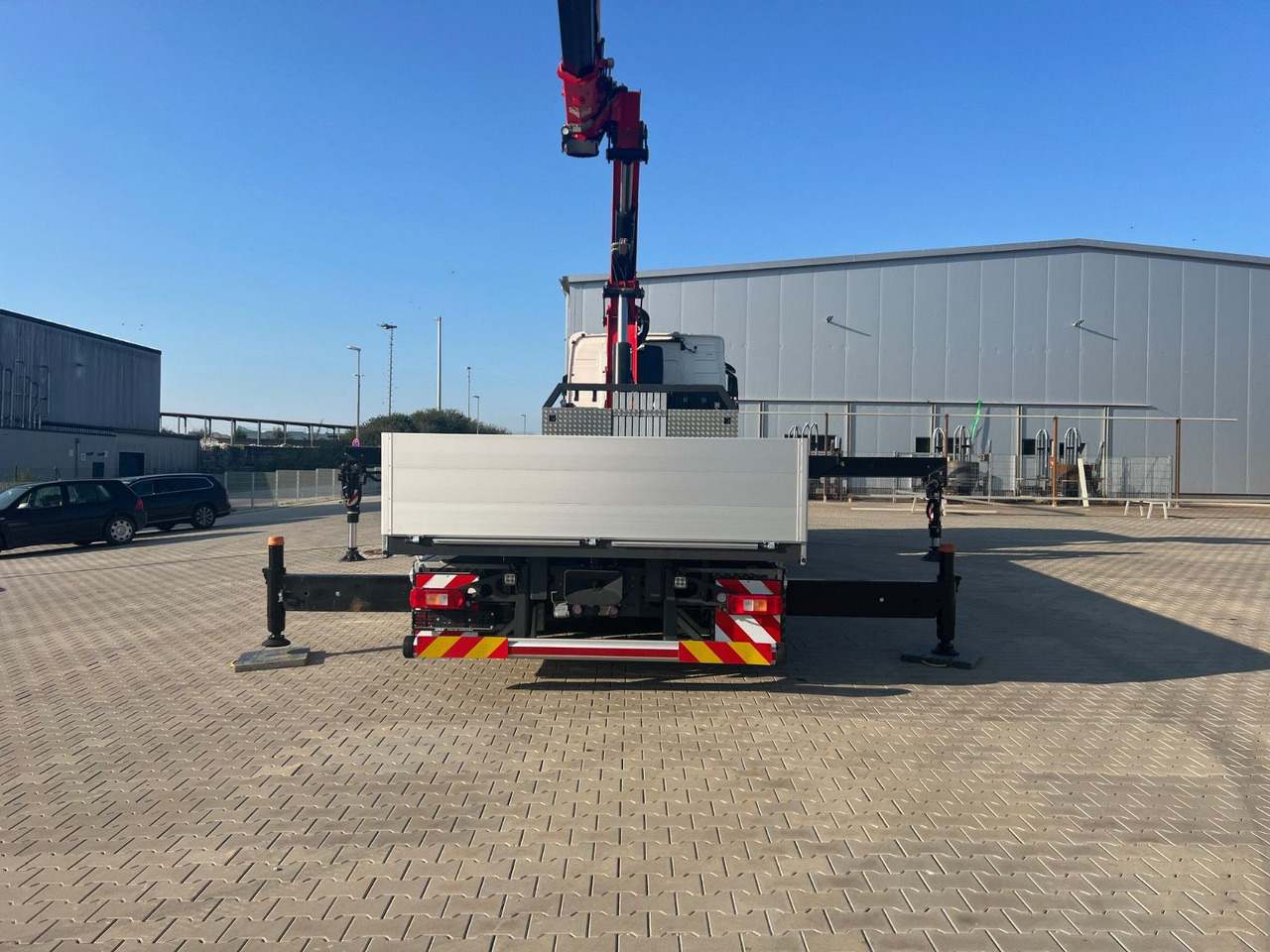 Volvo FH 500 8x2 Kran F710 RA2.26 - Vinçli kamyon: fotoğraf 4 Volvo FH 500 8x2 Kran F710 RA2.26 - Vinçli kamyon: fotoğraf 4